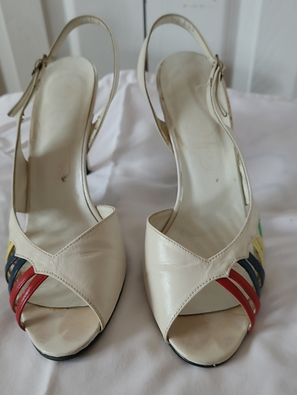 Source Unknown Cream Slingback Peep-Toe Heels with Multicolor Straps